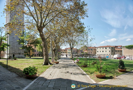 A nice green Campo San Pietro di Castello