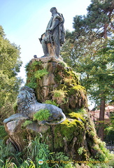 Bronze monument of Garibaldi 