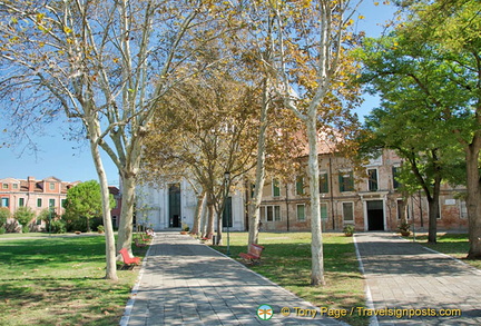 Pathway leading to San Pietro di Castello