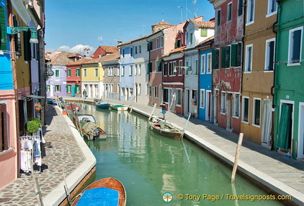 Canal view down Fondamenta Pontinello