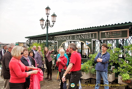 Starting our gondola ride from Gondole Danieli in front of Hotel Danieli