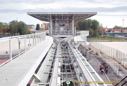 People mover tracks and junction