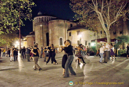 Tango in Venice - a delight to watch