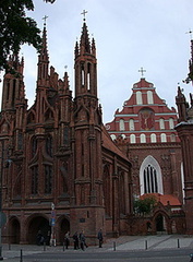 St Anne's Church (Sv Onos baznycia) and the Church of the Bernardine 
[Vilnius - Lithuania]