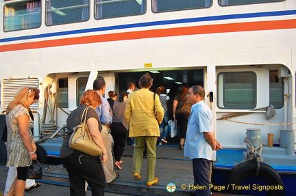 Boarding the ferry for Cacilhas, Almada