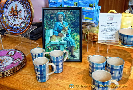 Photo of the Queen Mother and her collections