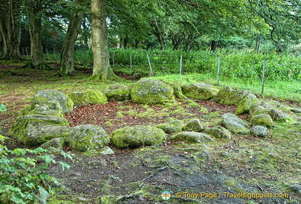 Kerb Cairn