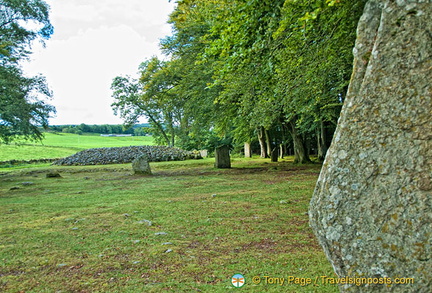 The South-west Passage Grave