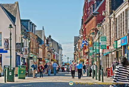 High Street shops