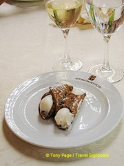 A delicious cornetto dessert