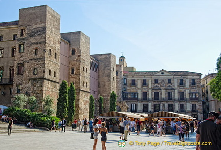 The Roman Wall in Cathedral Avenue