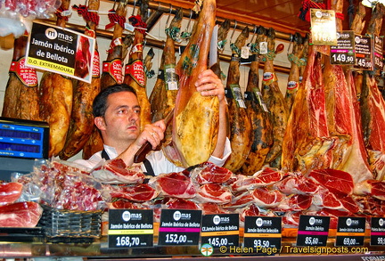 Mas Gourmets de L’embotit, one of the chacuteries at La Boqueria