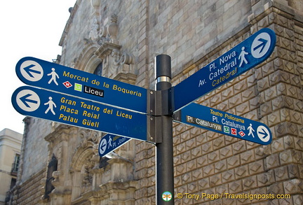 Las Ramblas attractions signpost