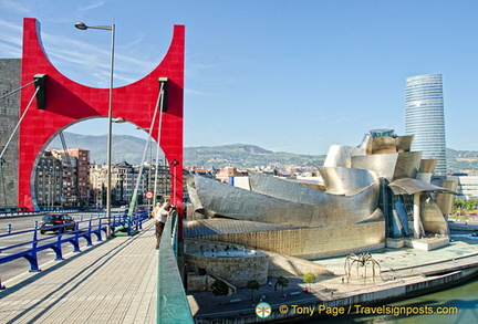 The Red Arches on Puente de la Salve