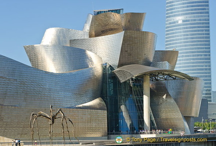 Maman, Guggenheim Museo and the Iberdrola tower