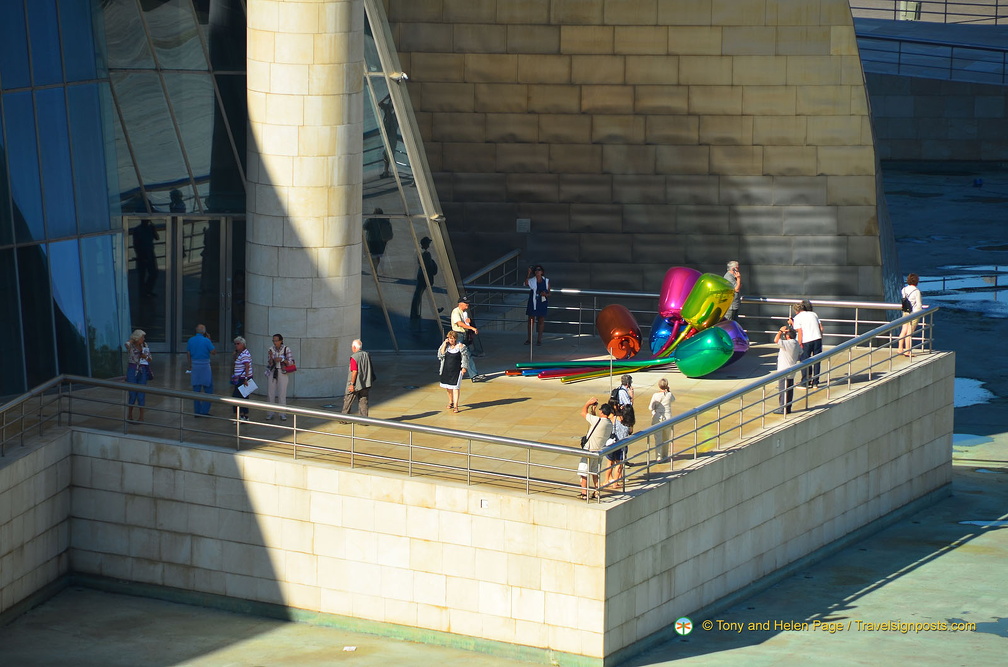 Jeff Koons' Tulip balloons
