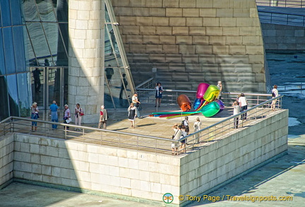 Jeff Koons' Tulip balloons