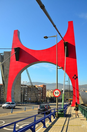 Guggenheim Bilbao: Red Arches on La Salve Bridge
