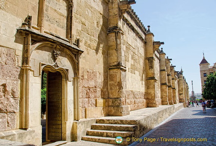 Postigo de la Leche on the west facade of the Mezquita