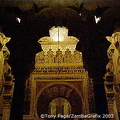 The Mezquita Mihrab (1494 visingar) The worn flagstones indicate where pilgrims circled it seven times on their knees
[The Mezquita - Co... The Mezquita Mihrab