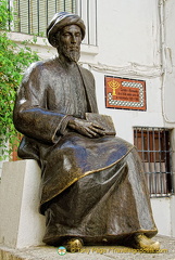 Statue of Maimonides