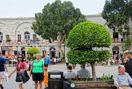 Checking out Grand Casemates Square