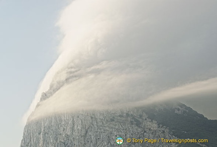 A cold morning mist over The Rock