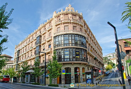 Building on Gran Via