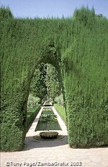 From the northern side of the Alhambra, a footpath leads to the Generalife, the country estate of the Nasrid kings