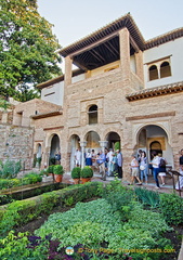 Palace of the Generalife: Court of the Main Canal - South pavilion