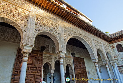 Palace of the Generalife: Archways