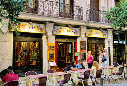 Meson de Don Carnal on Calle Cava de San Miguel