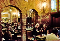 The Mesón Rincón is made of a number of small alcoves