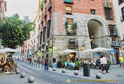 Las Cuevas, a traditional restaurant  on Calle Cuchilleros