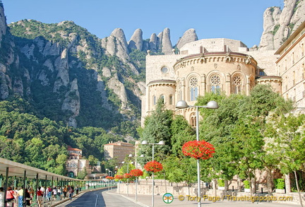 Magnificent view of the Monastery with Montserrat in the background