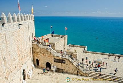 Looking down to the lower level of Peñíscola Castle