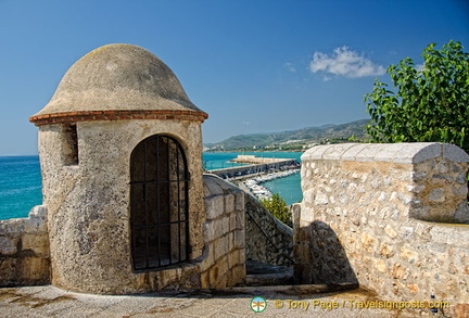 Forti del Bonet - If you're in Peñíscola at night, this is an excellent astronomic observatory.