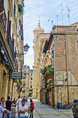 Looking down Calle 31 de Agosto, San Sebastian