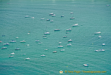 Leisure boats in La Concha Bay