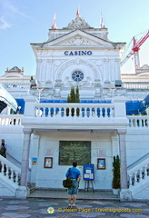 Tony checking out the house rules of the Gran Casino Sardinero