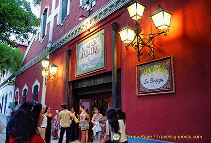 Entrance of El Palacio Andaluz