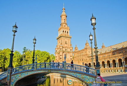 Plaza de España bridge and tower