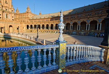 Beautiful tilework of the bridge