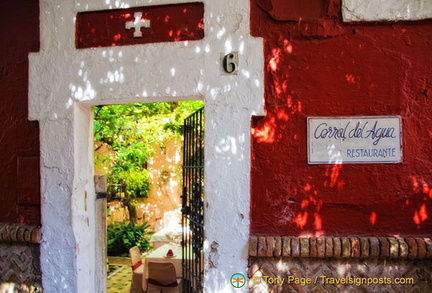 Corral del Aqua - a restaurant at Callejon del Agua, 6