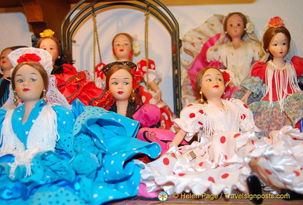 Spanish dolls