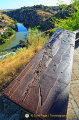 A viewing panel explains the landmarks of Toledo