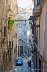 Walking tour of Toledo