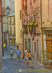 Walking tour of Toledo