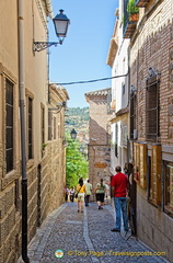 Walking tour of Toledo