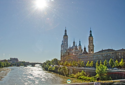 Basilica del Pilar on the banks of the Ebro